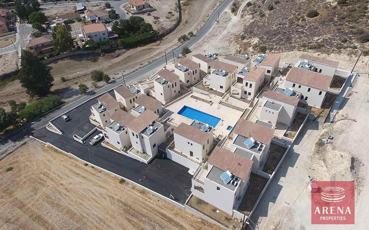 21-townhouse-in-Alaminos-6066-1