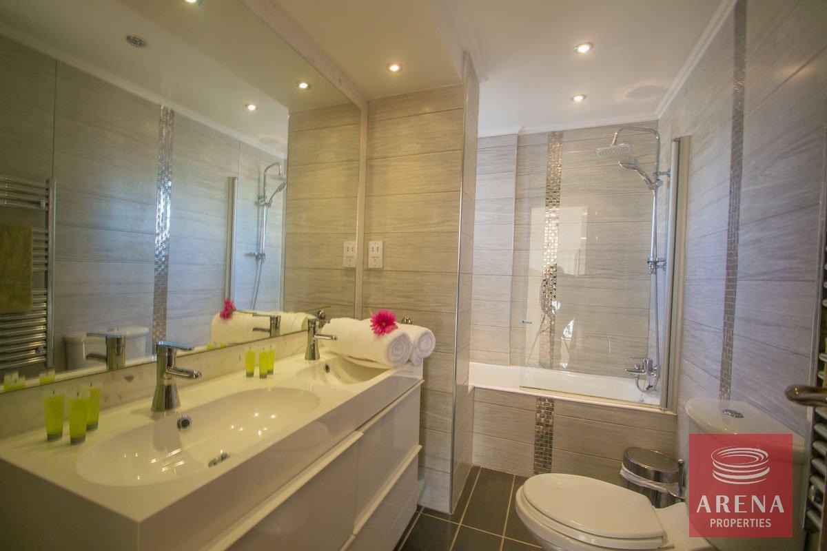 21-villa-in-ayia-thekla-1