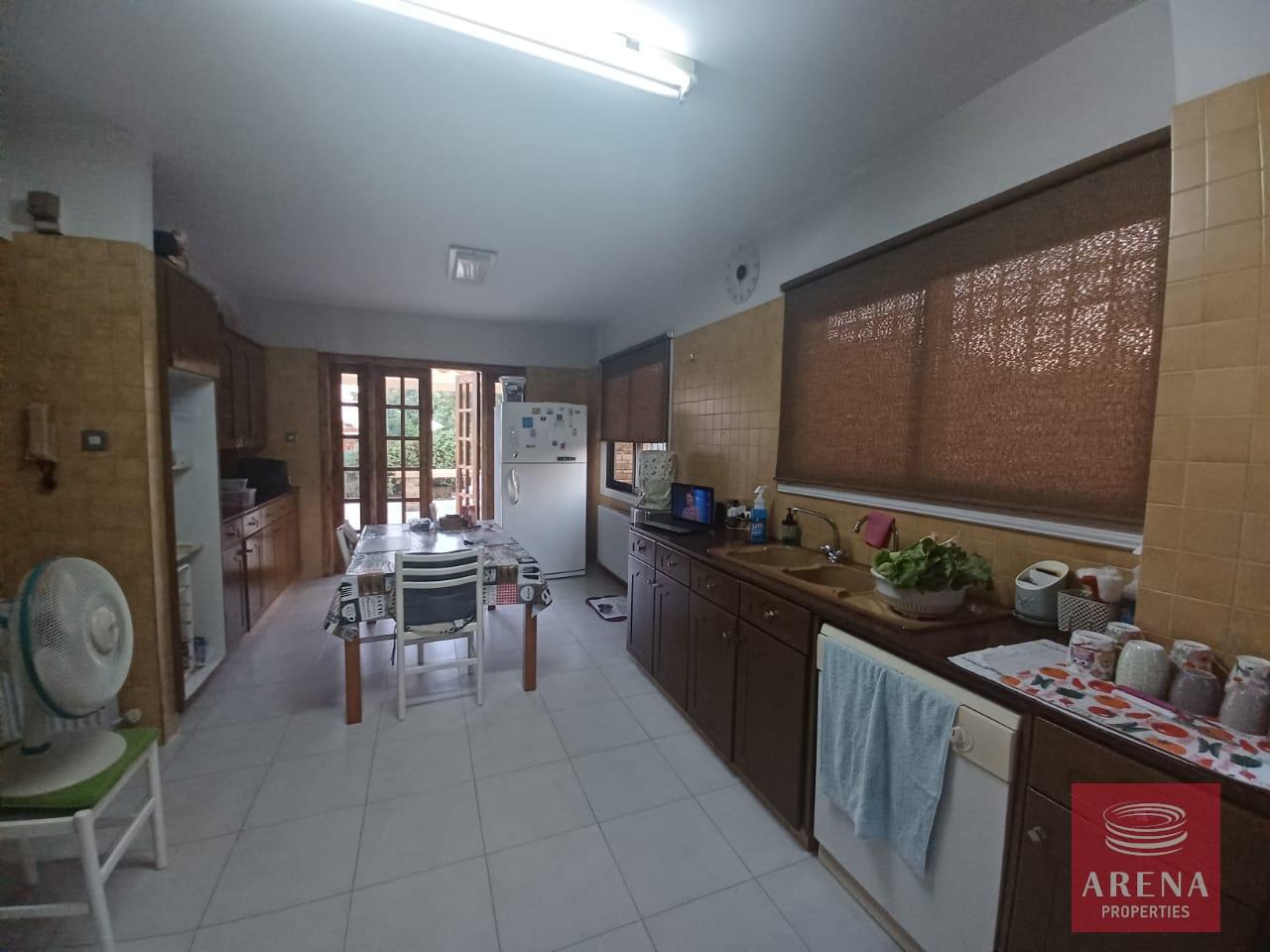 22-3-BED-VILLA-IN-PYLA-7456