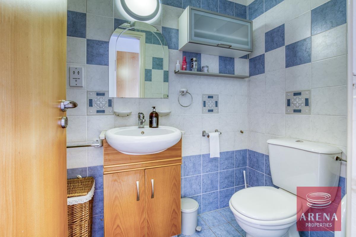 22-3-bed-apt-in-paralimni-8405