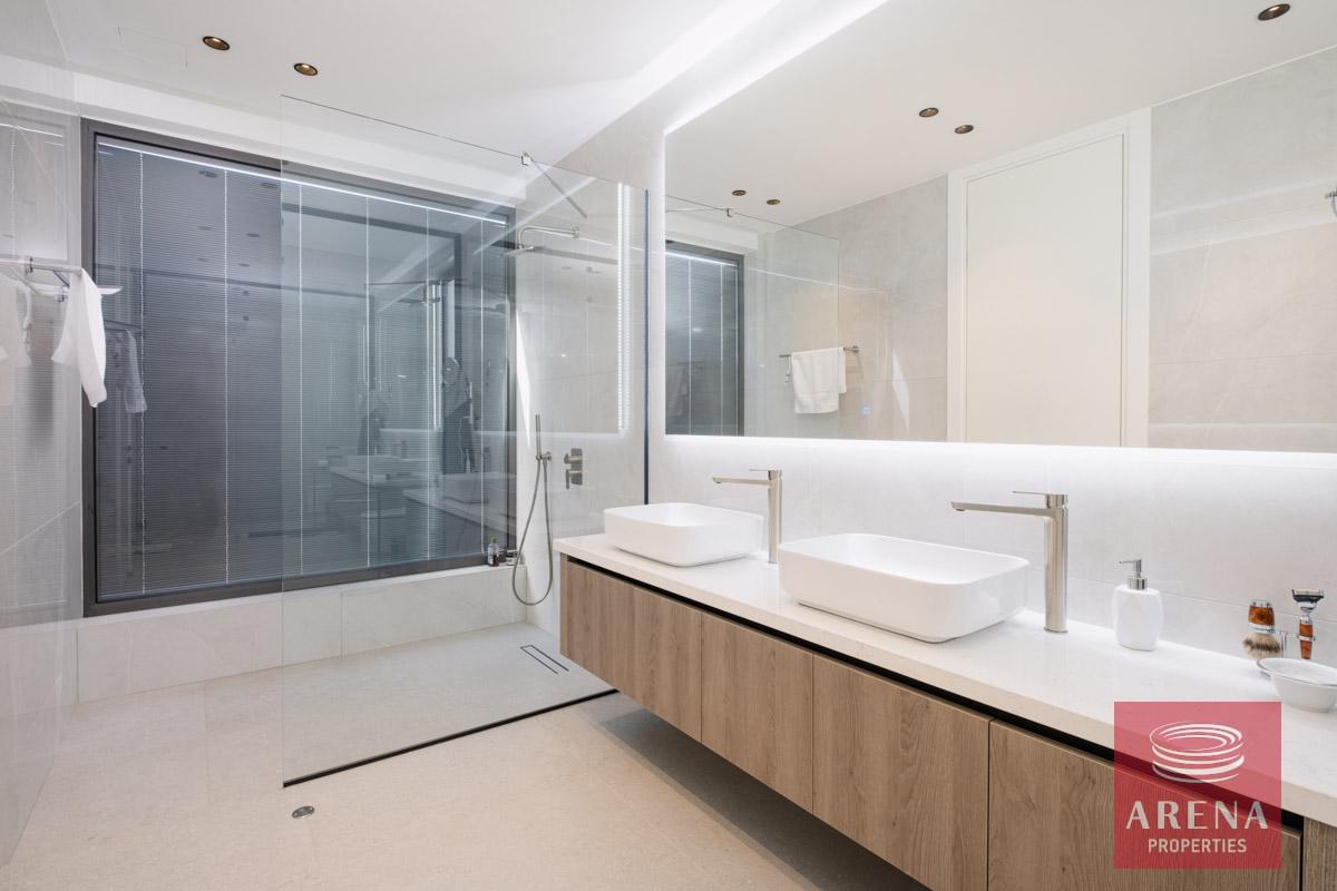 22-4-BED-VILLA-IN-AYIA-THEKLA-8950