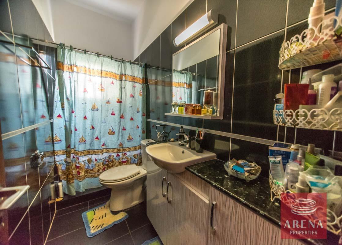 22-4-bed-bungalow-for-sale-in-sotira-en-suite