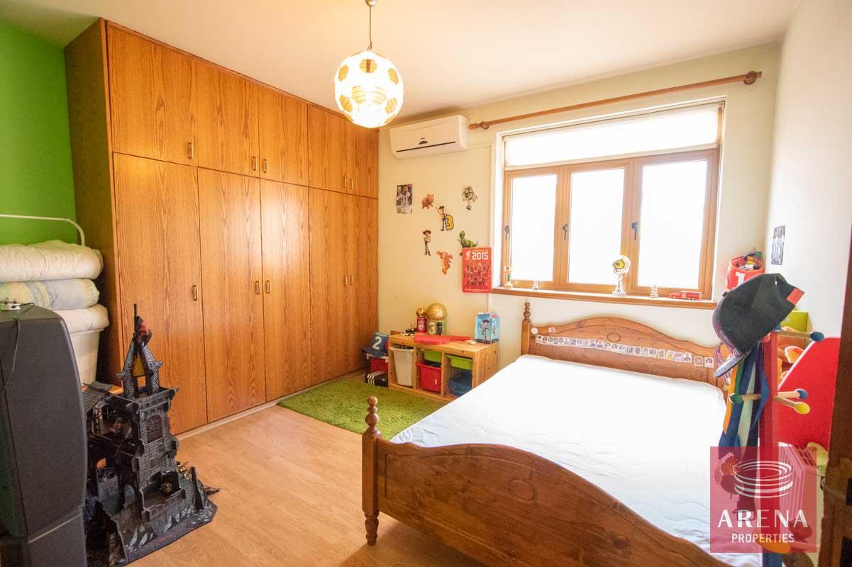 22-4-bed-villa-in-Aradippou-6040-1