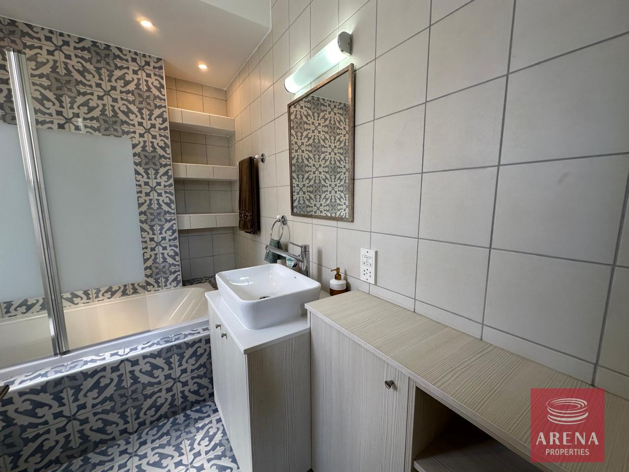 22-4-bed-villa-livadia-8384