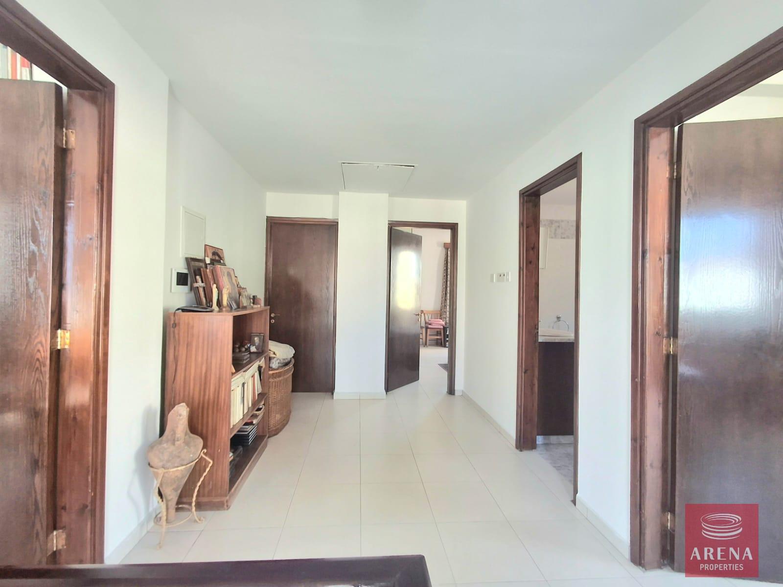 22-5-BED-VILLA-KRASAS-9152