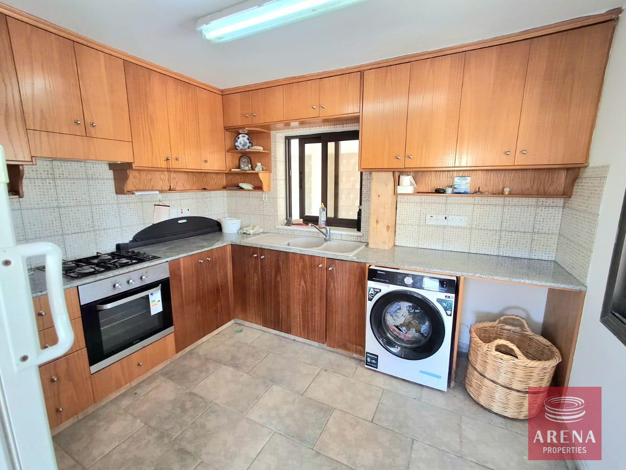 22-7-BED-VILLA-KALAVASSOS-9083