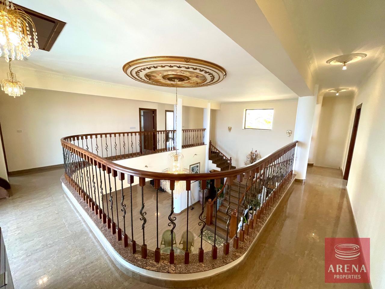 22-VILLA-IN-PROTARAS-9236-1