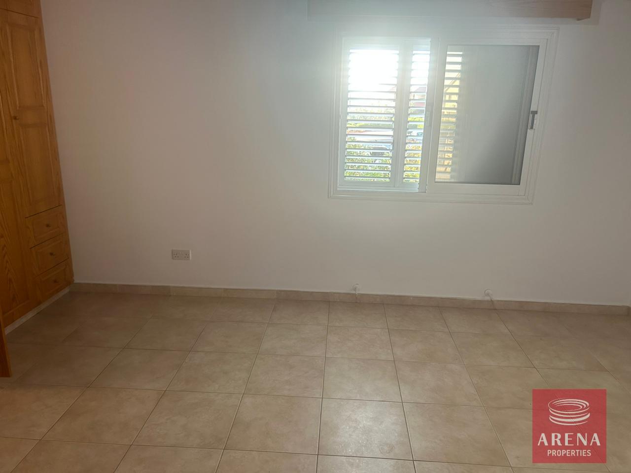 23-3-BED-HOUSE-IN-KRASA-7678