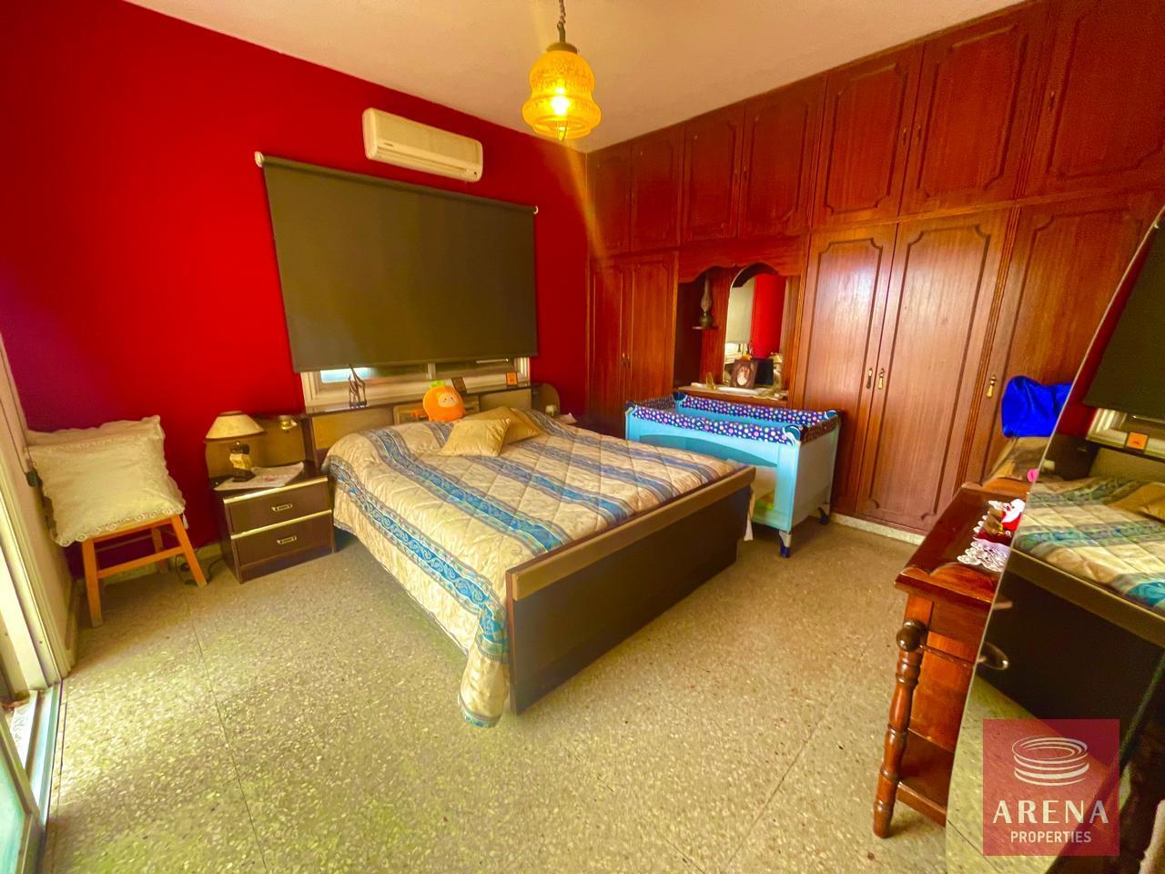 23-3-BED-TH-IN-SOTIROS-8141