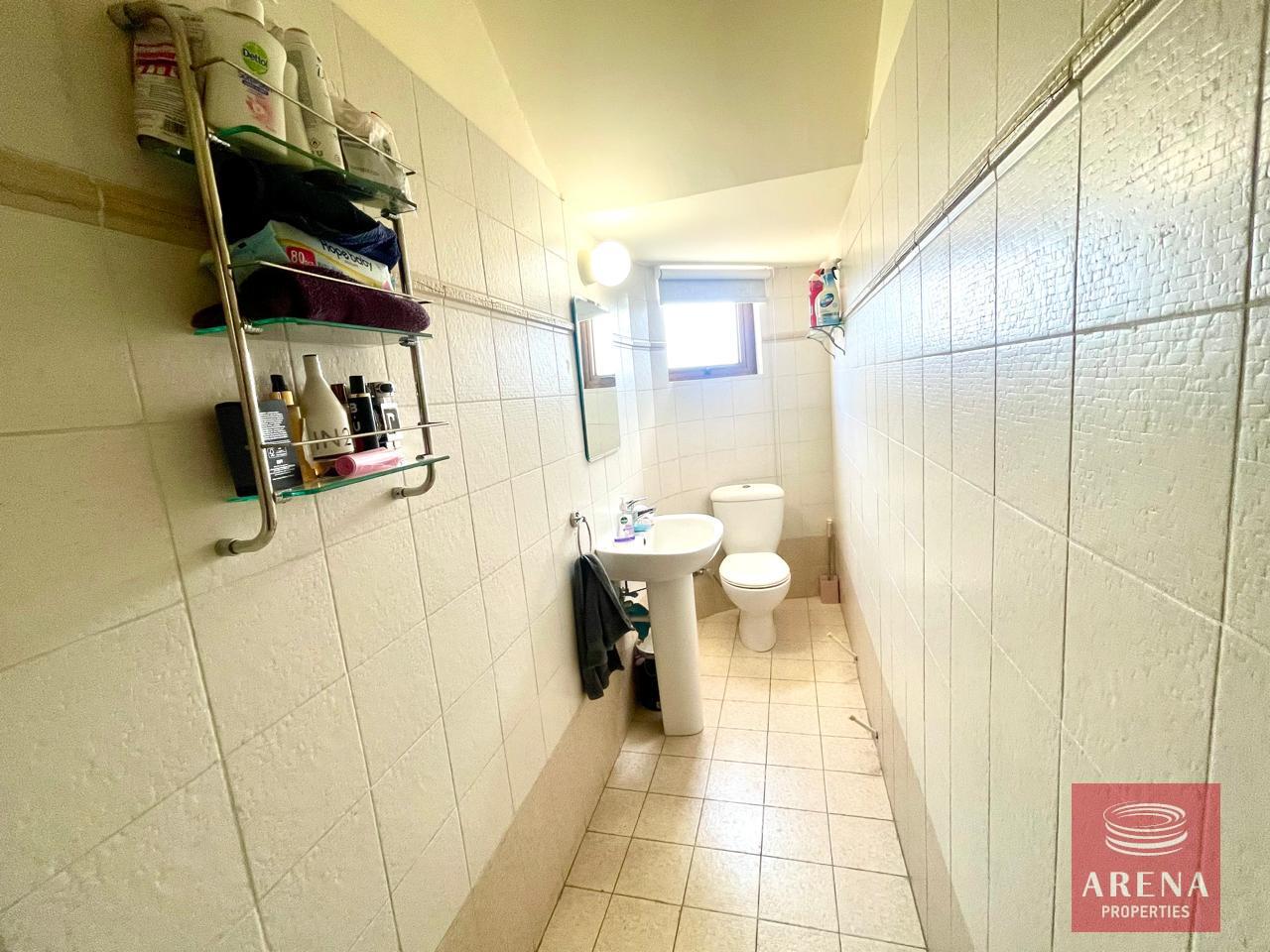 23-4-BED-VILLA-IN-KITI-8754