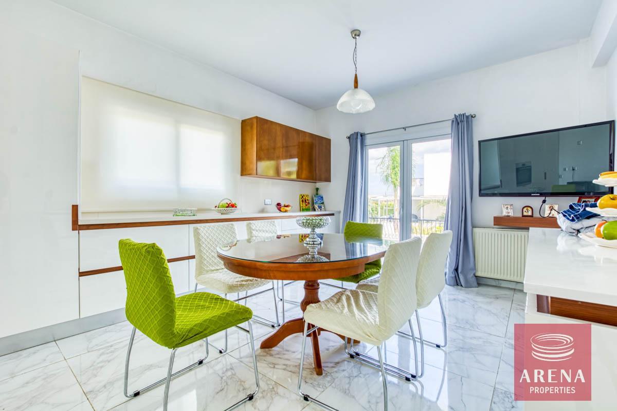 23-4-BED-VILLA-IN-PARALIMNI-6092-2