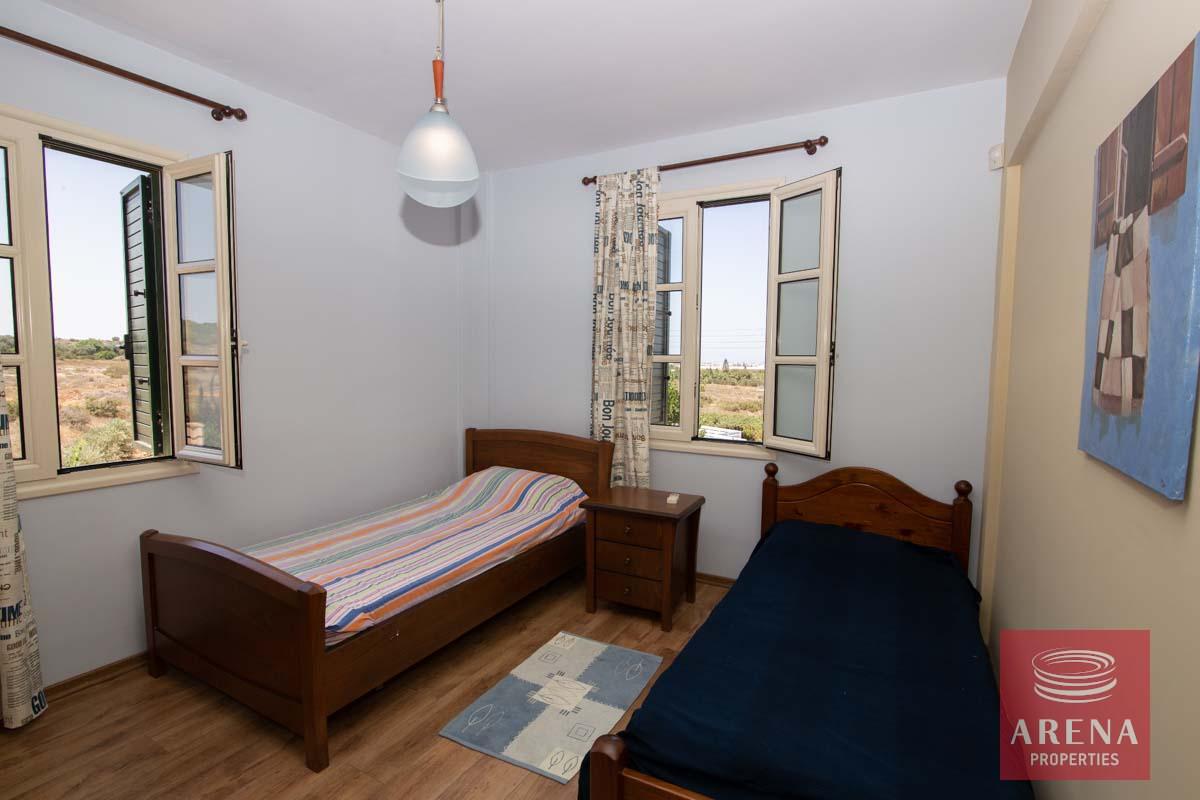 23-5-bed-villa-in-Paralimni-6482