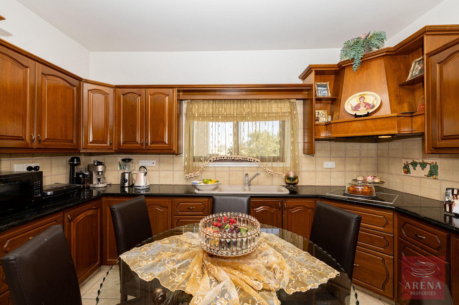 23-5-bed-villa-kiti-10152-5