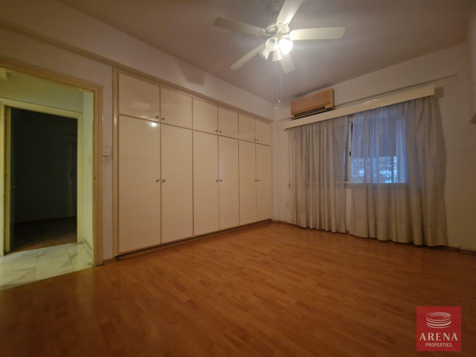 23-HOUSE-IN-VERGINA-AREA-8837