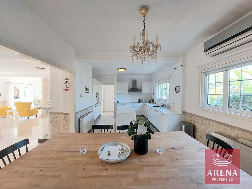 23-VILLA-IN-AYIA-NAPA-6501