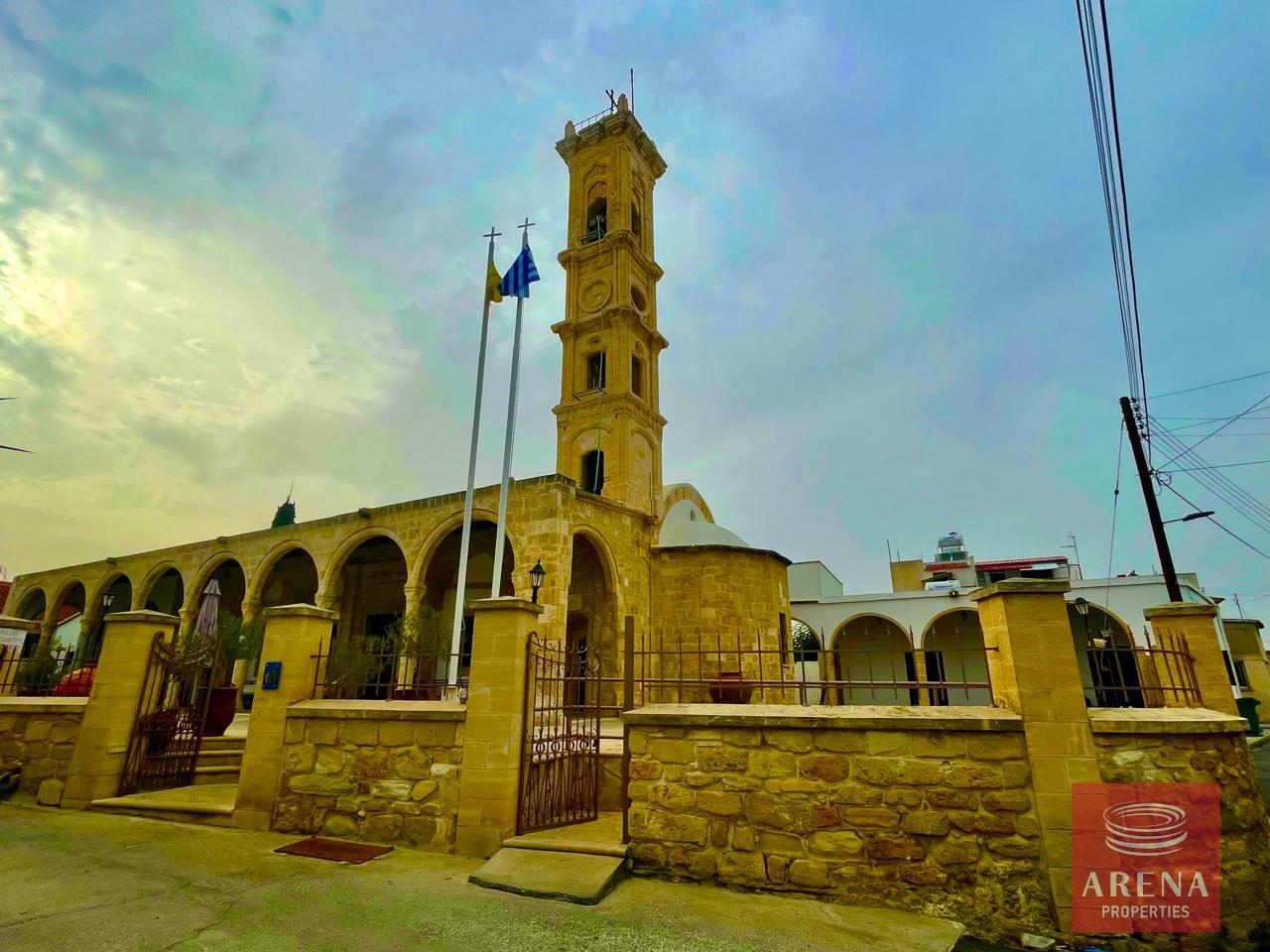 24-3-BED-TH-IN-SOTIROS-8141