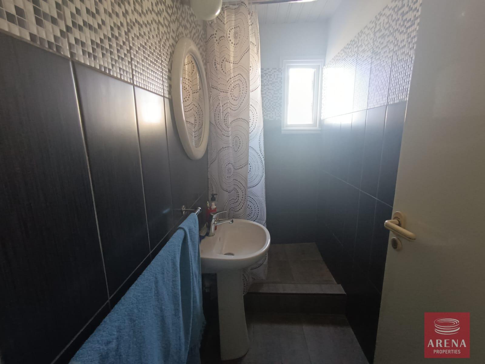 24-4-BED-HOUSE-IN-LARNACA-8013-4