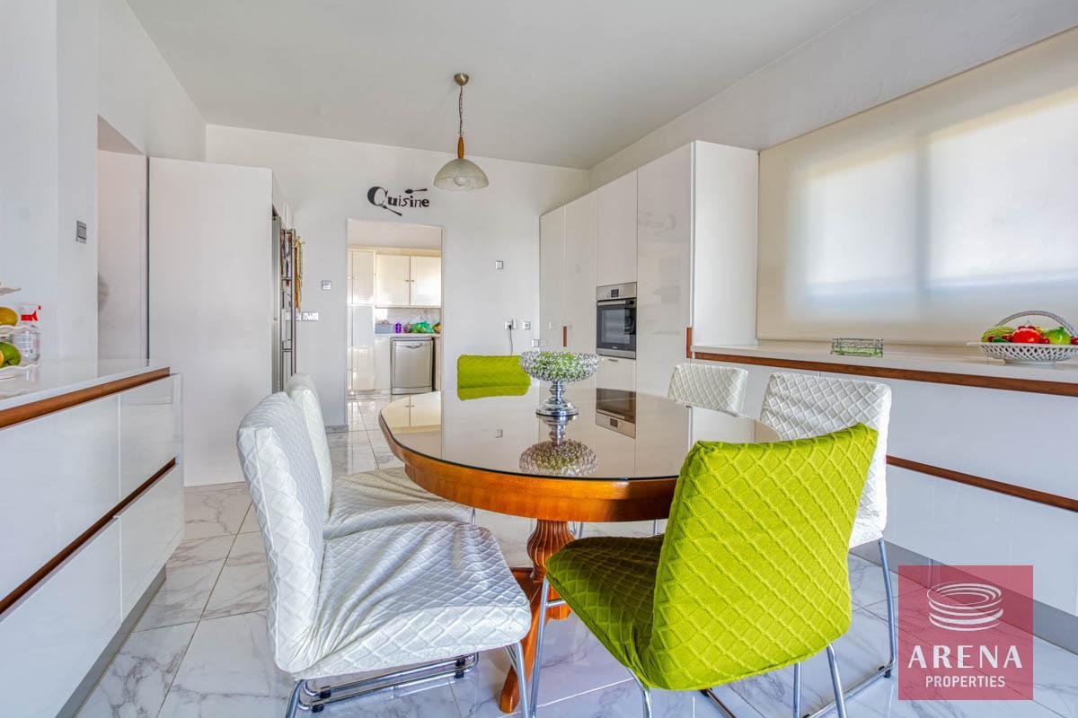 24-4-BED-VILLA-IN-PARALIMNI-6092-2