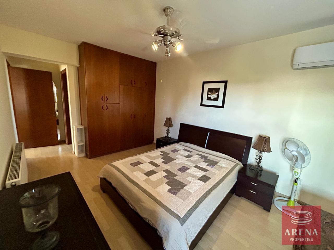 24-4-BED-VILLA-PERVOLIA-8659