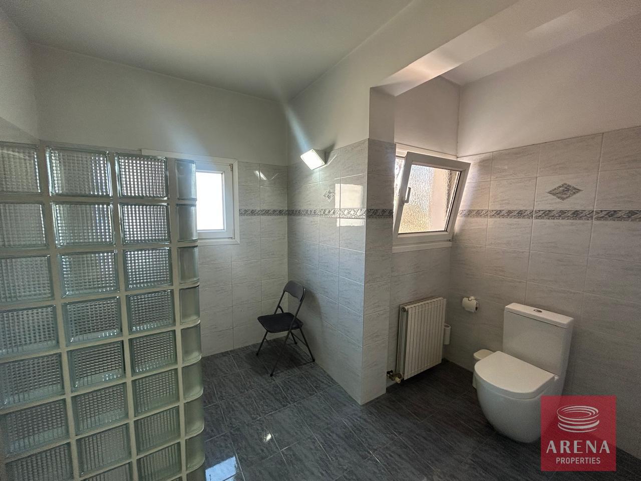 24-5-BED-VILLA-IN-LARNACA-8878