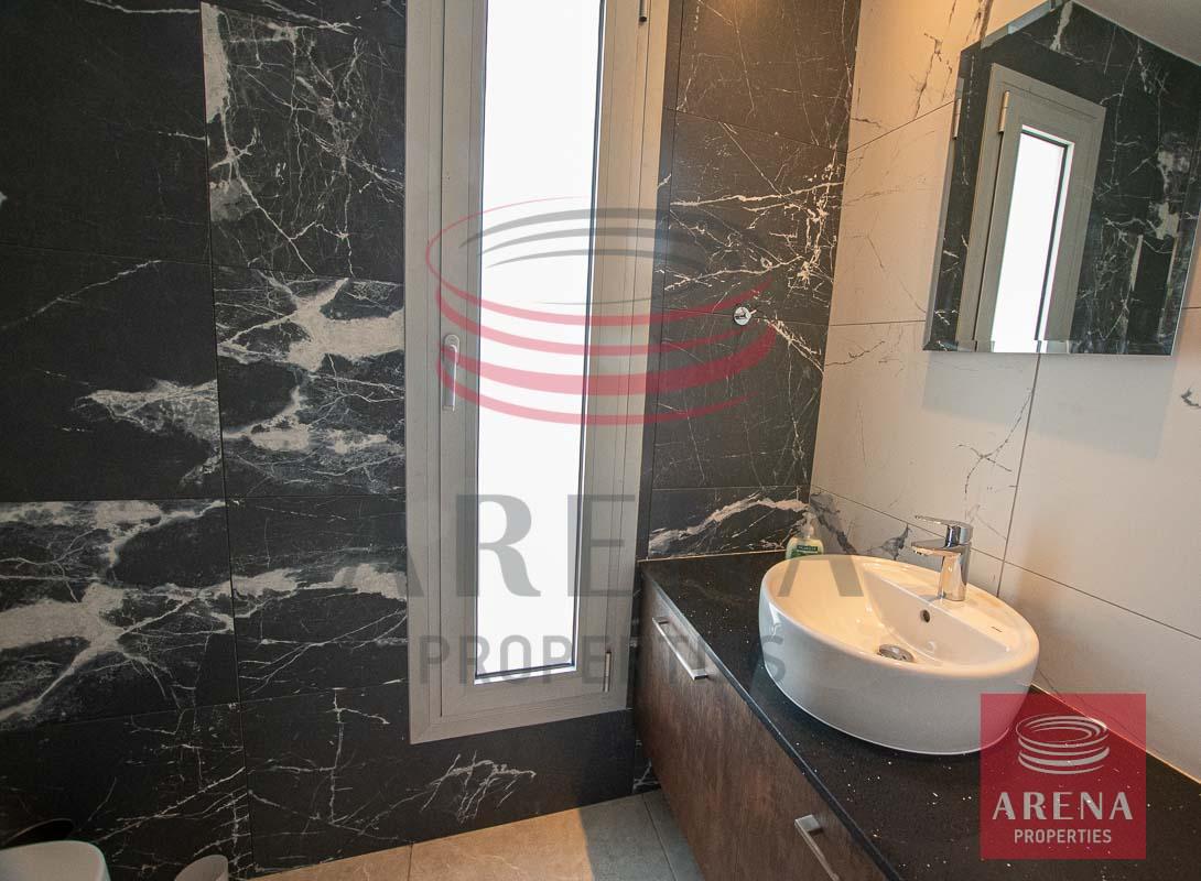 24-Penthouse-for-rent-in-Makenzie-5675