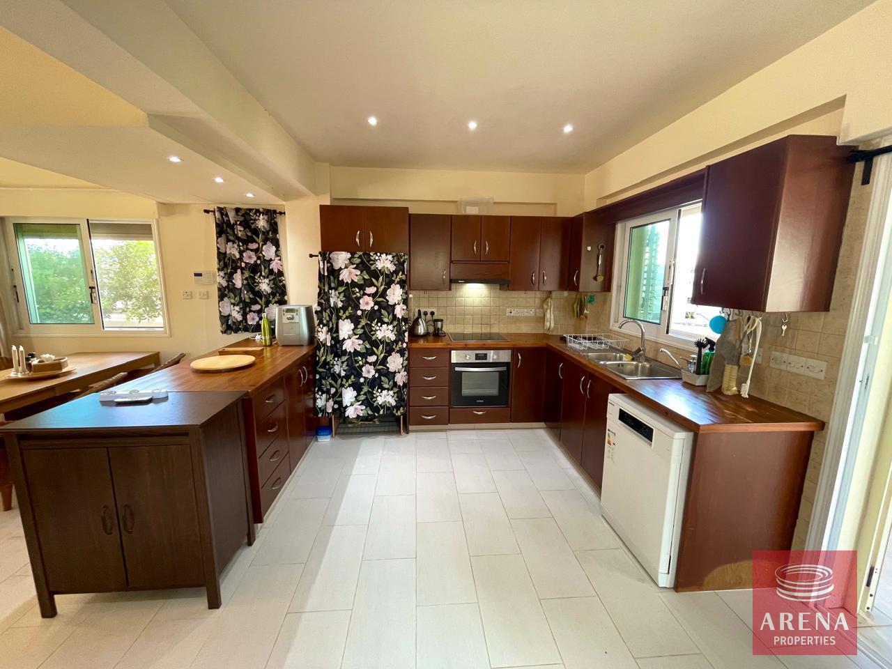 24-VILLA-IN-PERVOLIA-8654