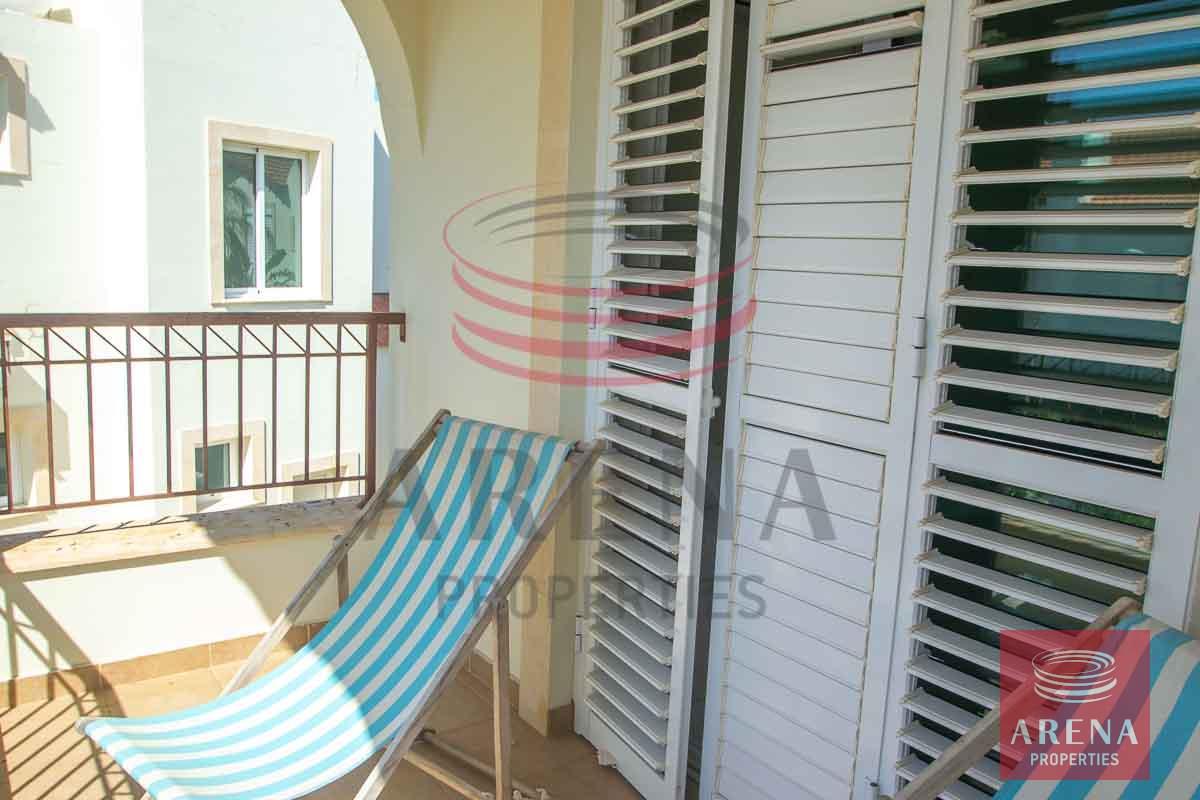 24-beautiful-villa-with-title-deeds-in-pernera-5679