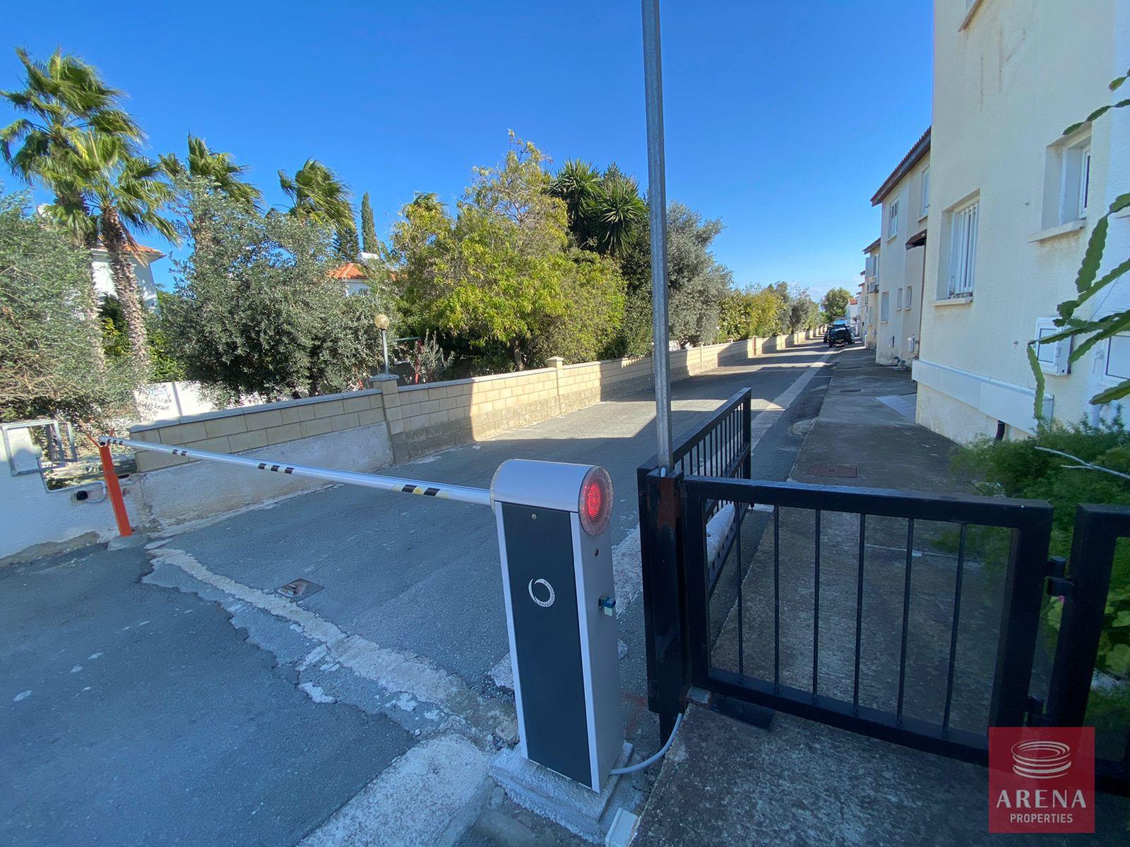 25-2-BED-HOUSE-IN-PERVOLIA-8986