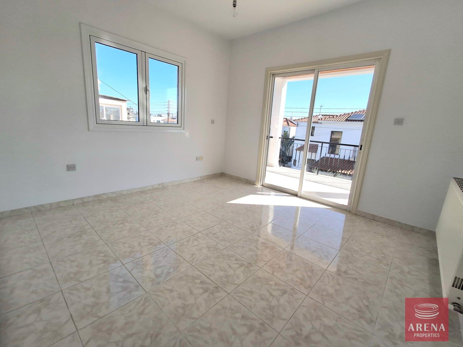 25-3-BED-VILLA-ARADIPPOU-9115