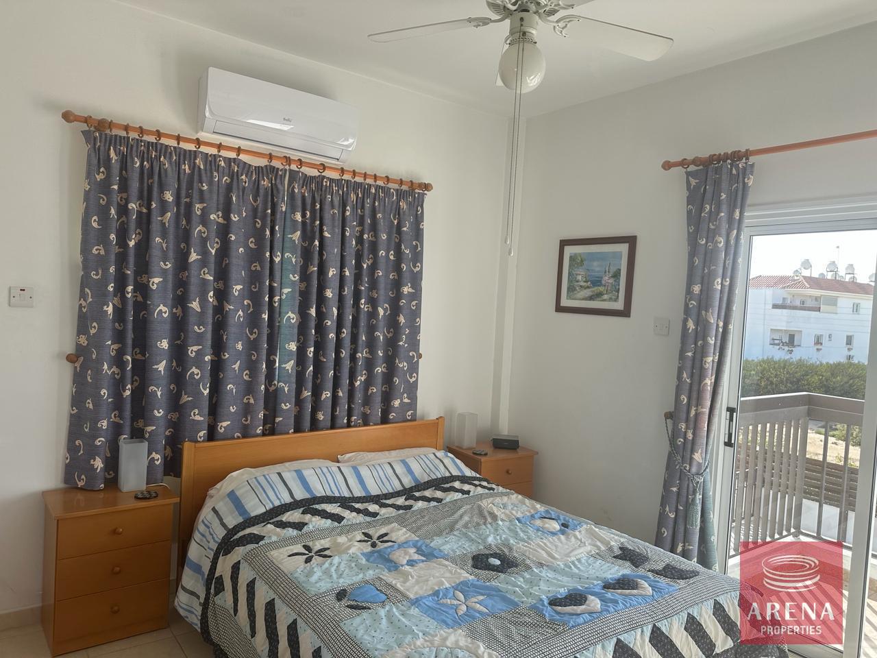 25-4-BED-VILLA-PARALIMNI-7979-1