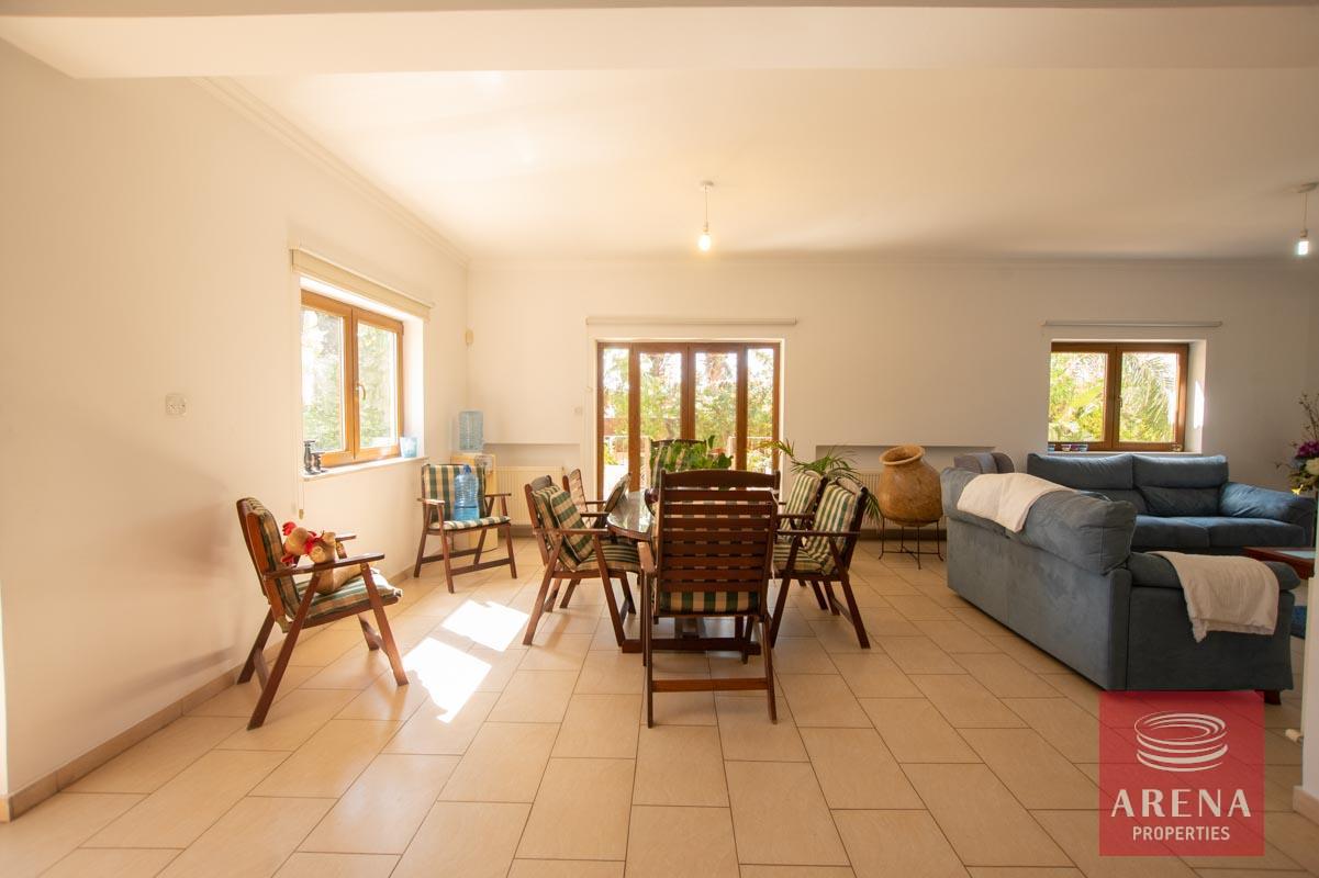 25-5-BED-villa-in-derynia-5777-4