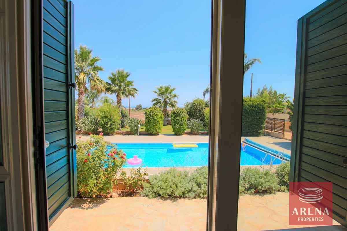 25-5-bed-villa-in-Paralimni-6482