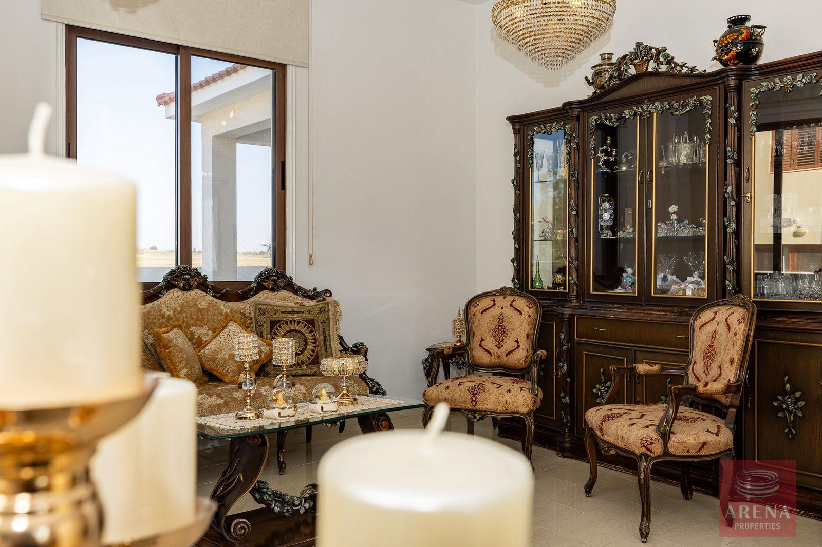 25-5-bed-villa-kiti-10152-5