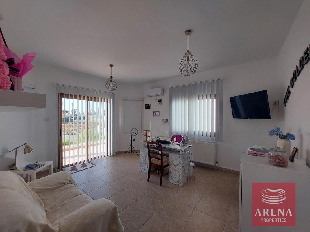 25-6-bed-villa-in-xylofagou-7278-1