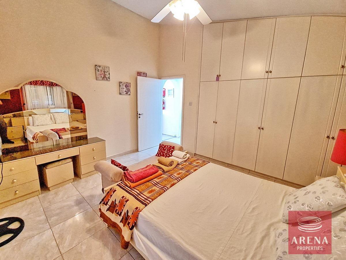 26-4-BED-BUNGALOW-PARALIMNI-8979