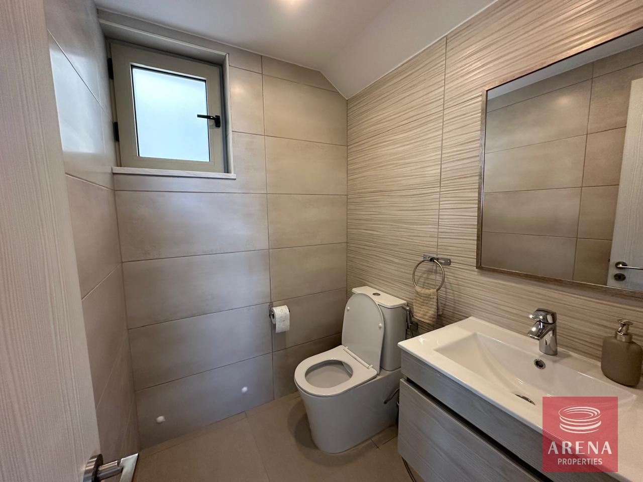 26-4-bed-villa-livadia-8384