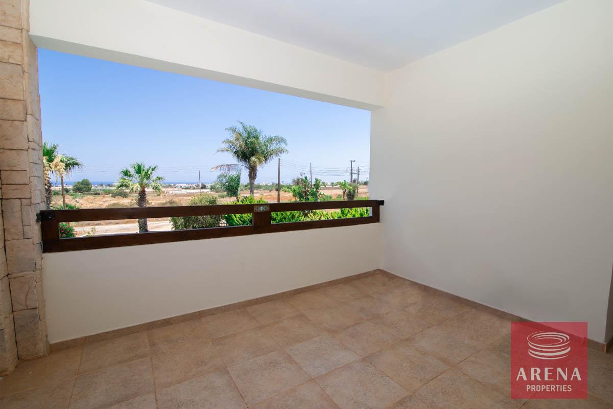 26-5-bed-villa-in-Paralimni-6482