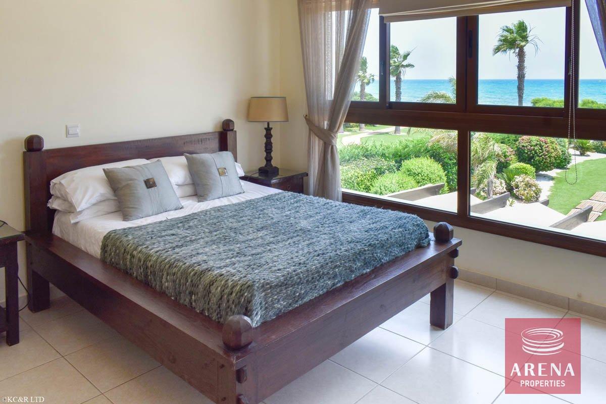 26-FRONT-LINE-VILLA-2