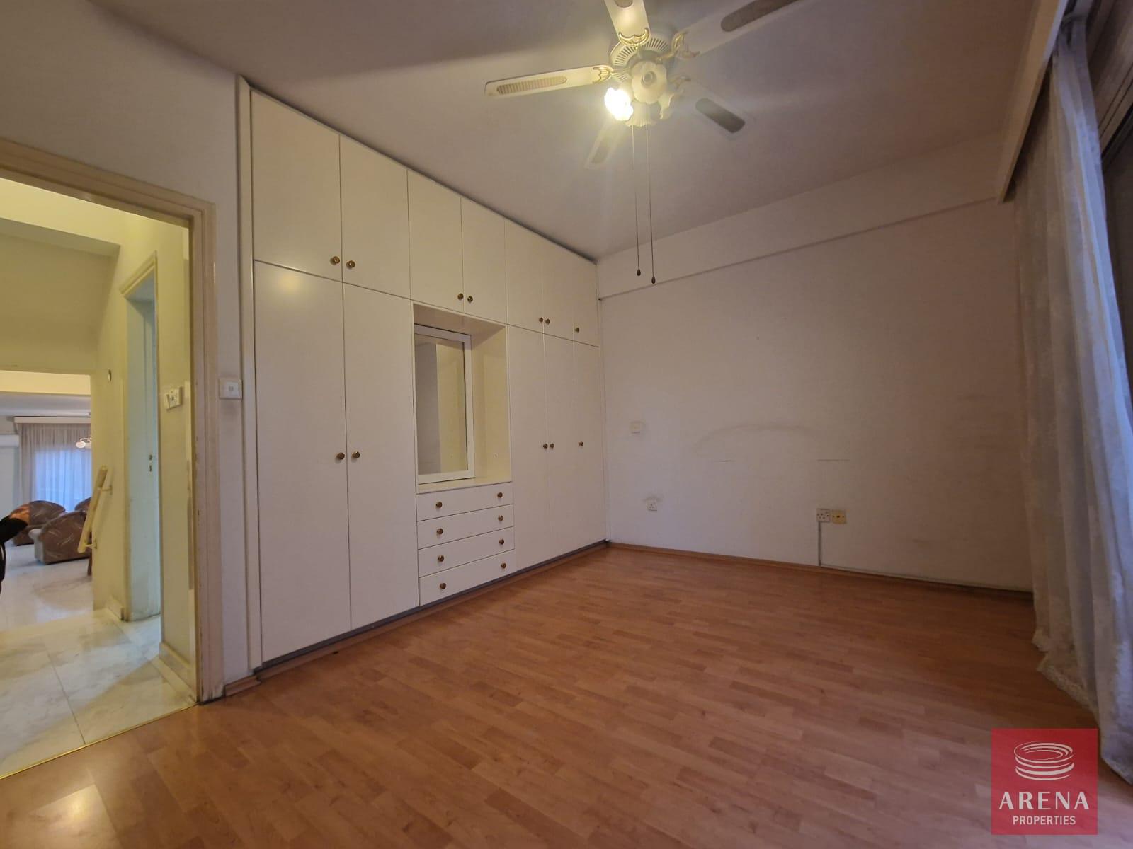 26-HOUSE-IN-VERGINA-AREA-8837