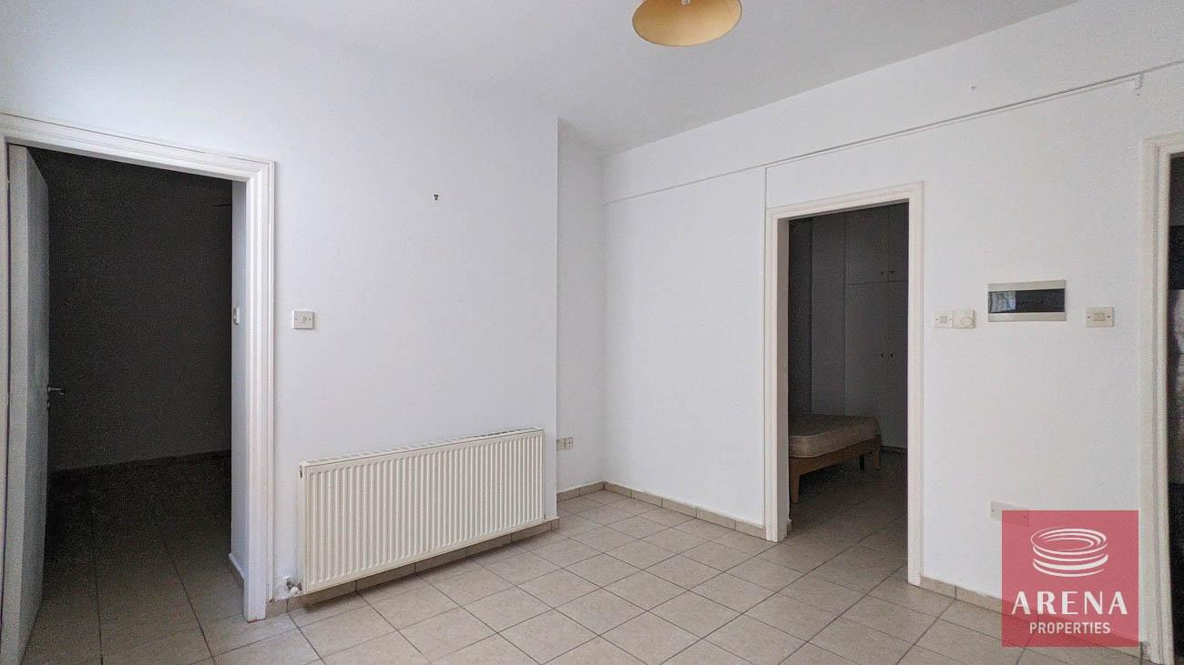 26-TOWNHOUSE-IN-PERNERA-8398