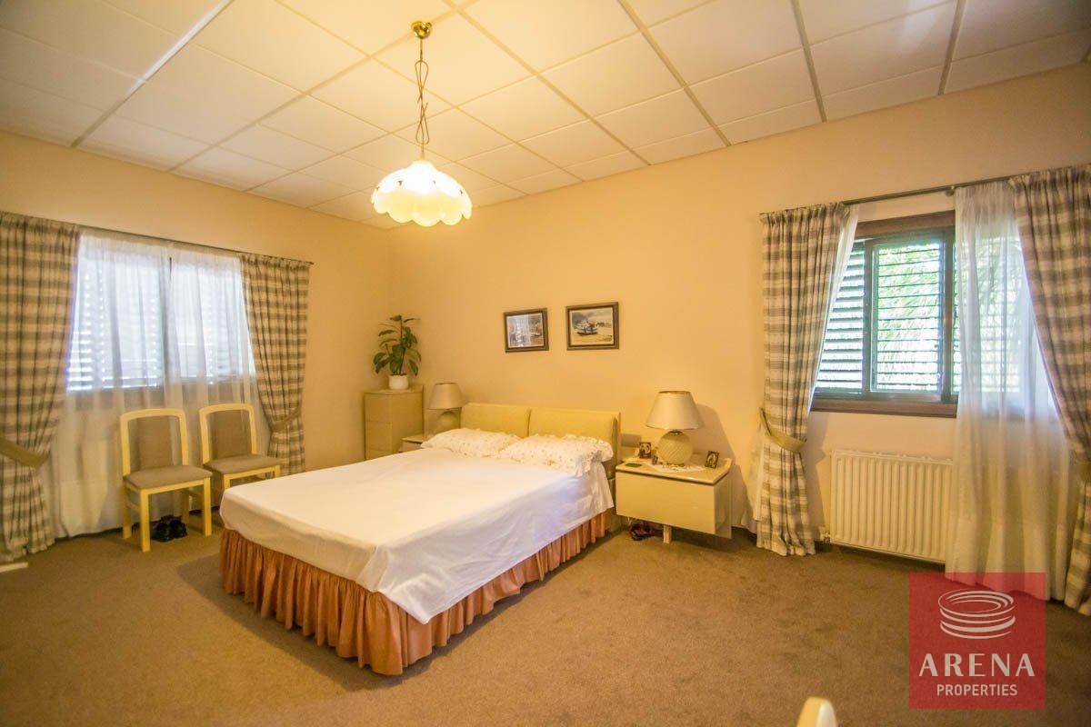 26-VILLA-IN-FANEROMENY-3803