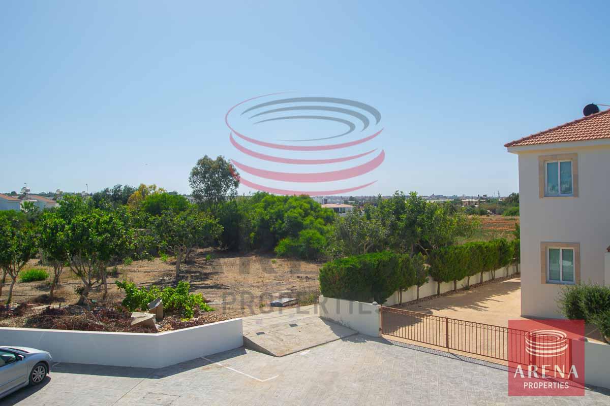 26-beautiful-villa-with-title-deeds-in-pernera-5679