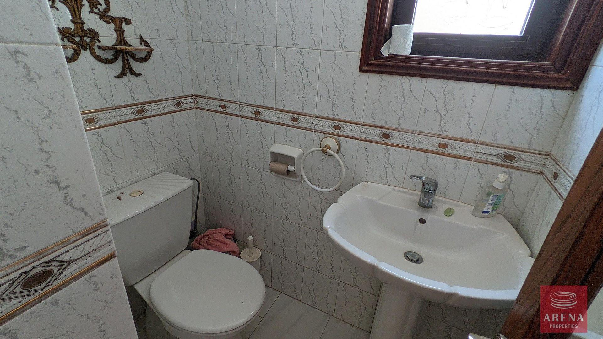 26-villa-in-oroklini-8660