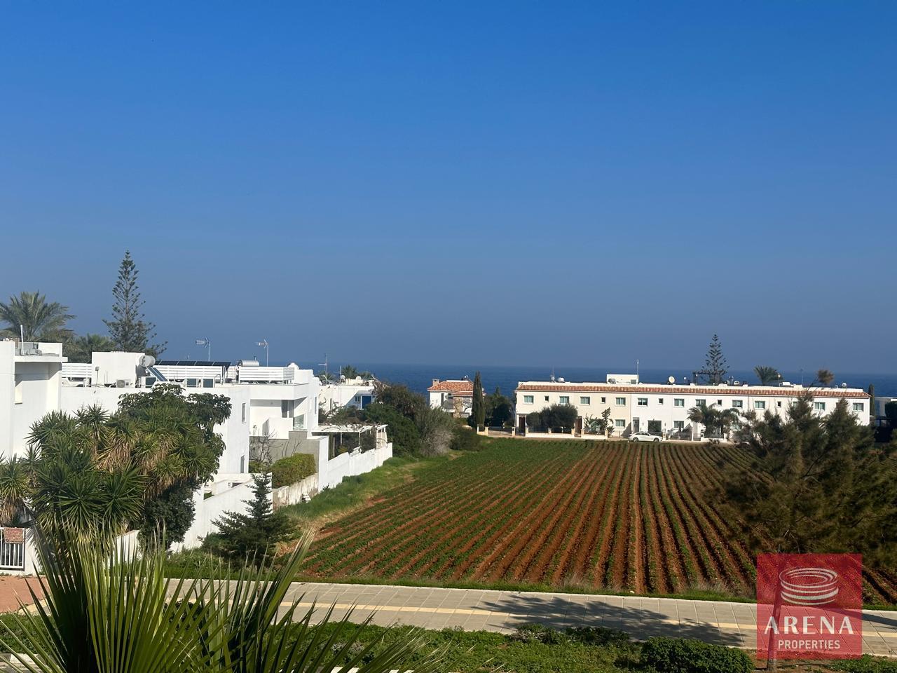 27-2-BED-HOUSE-IN-CAPE-GRECO-9107