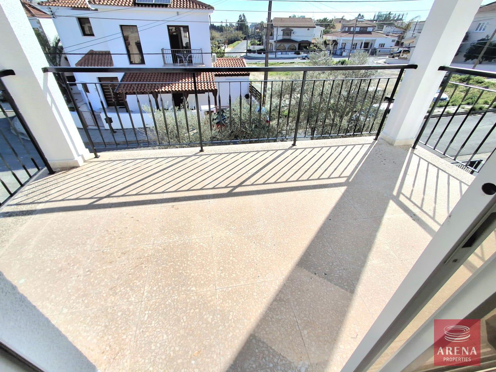 27-3-BED-VILLA-ARADIPPOU-9115