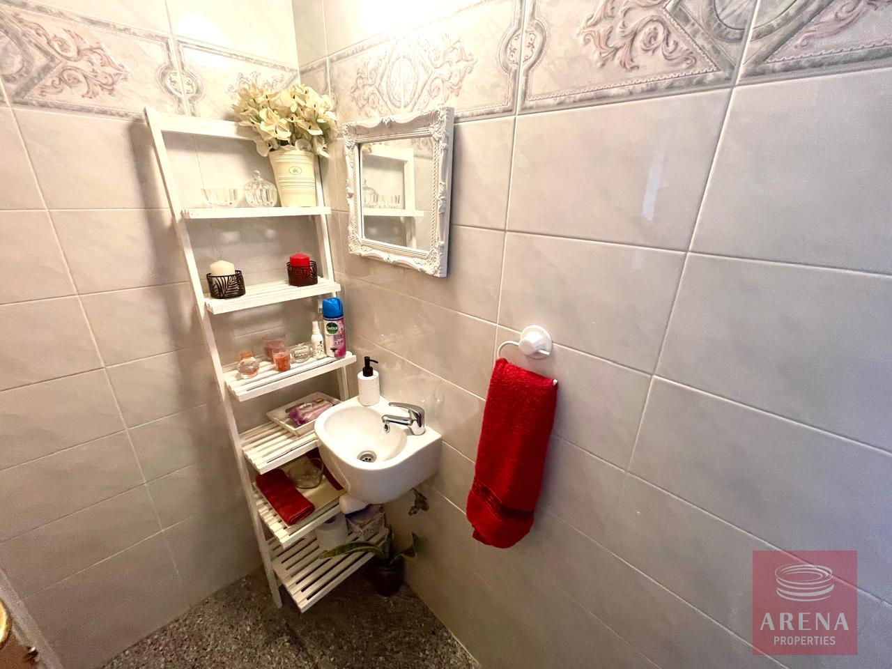 27-4-BED-VILLA-ARADIPPOU-9443