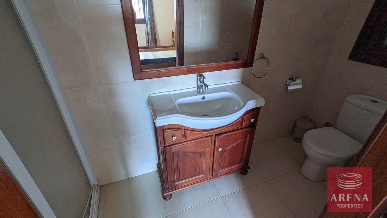 27-4-BED-VILLA-IN-OROKLINI-7481