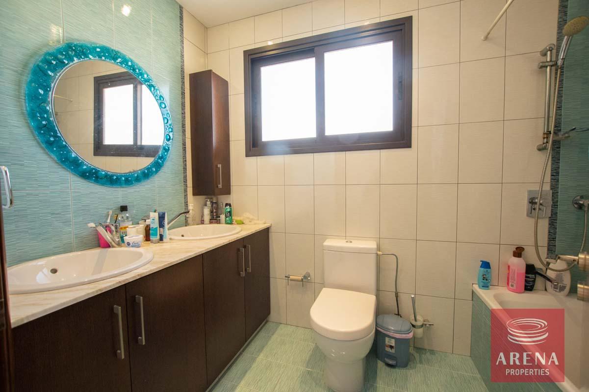 27-4-bed-house-for-sale-6041-1