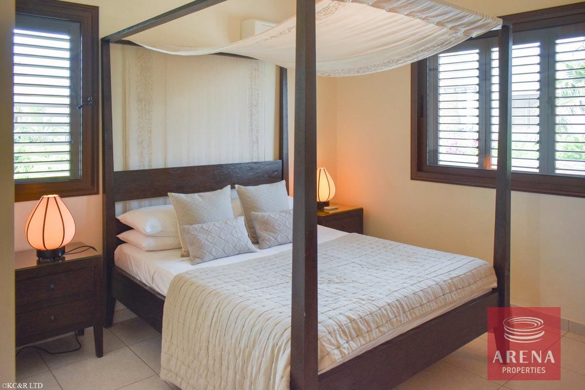 27-FRONT-LINE-VILLA-2