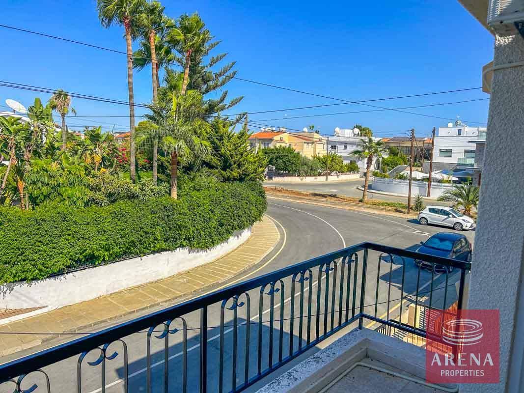 27-HOUSE-IN-DEKELIA-7466